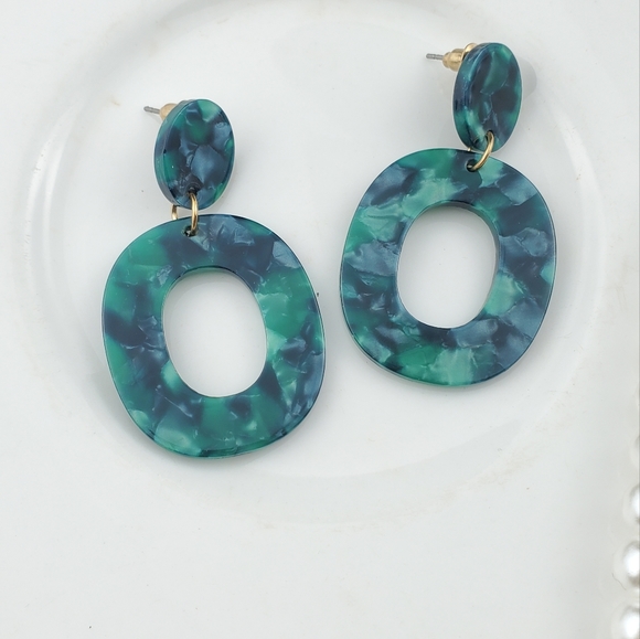 💫 5/$25 Boho Marble Green Earrings 💫 - Picture 6 of 8